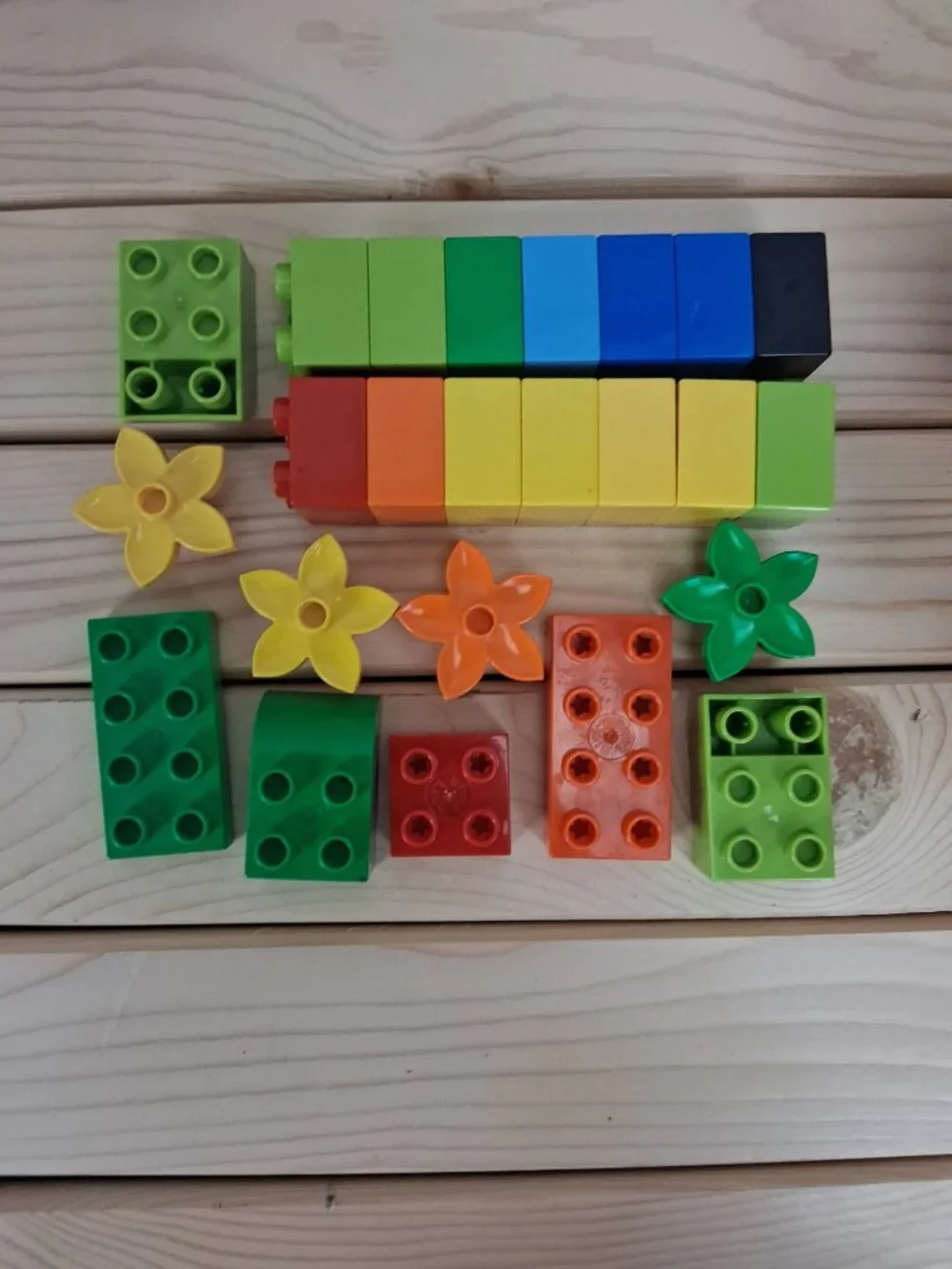 Lego Duplo 10506 + 10507 Complete sets+Spare DUPLO Bricks  Includes Instructions